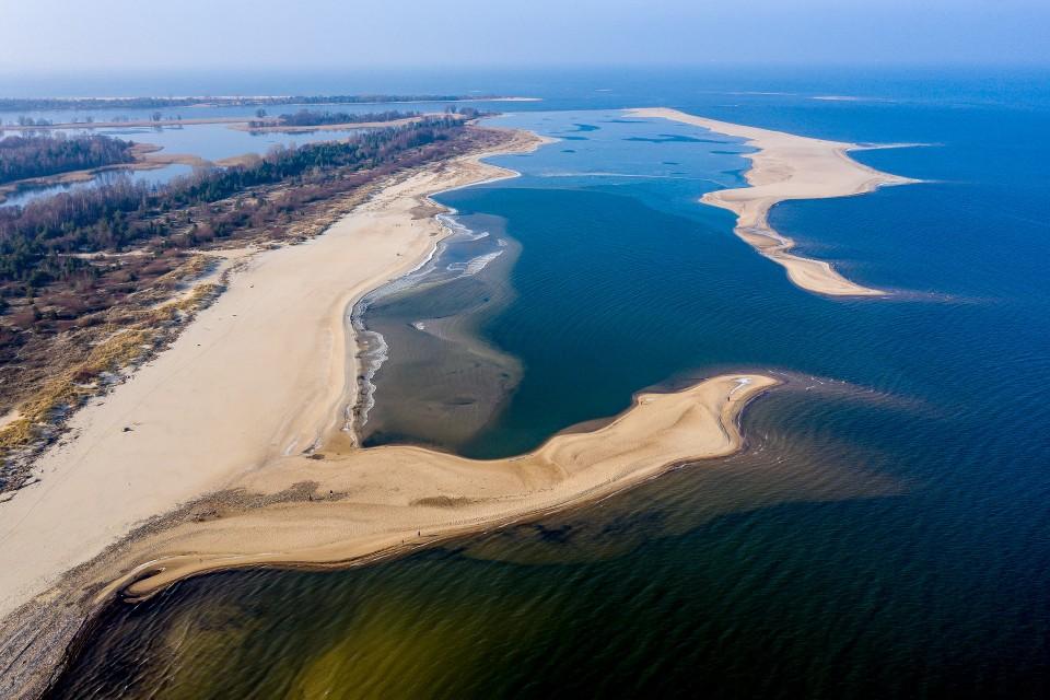 bursztyn na plaży